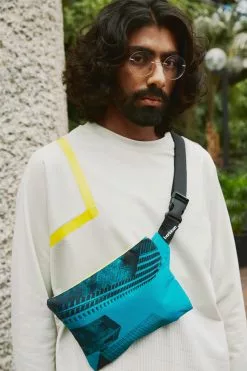 Apparel & Lovers OY Concrete Utopia Cross Body Bag By Apparel & Lovers -Prints shop 191112 BARBICAN 02 630