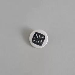 Cornflower Limited Isamu Noguchi Badges -Prints shop BarbicanShop 0011