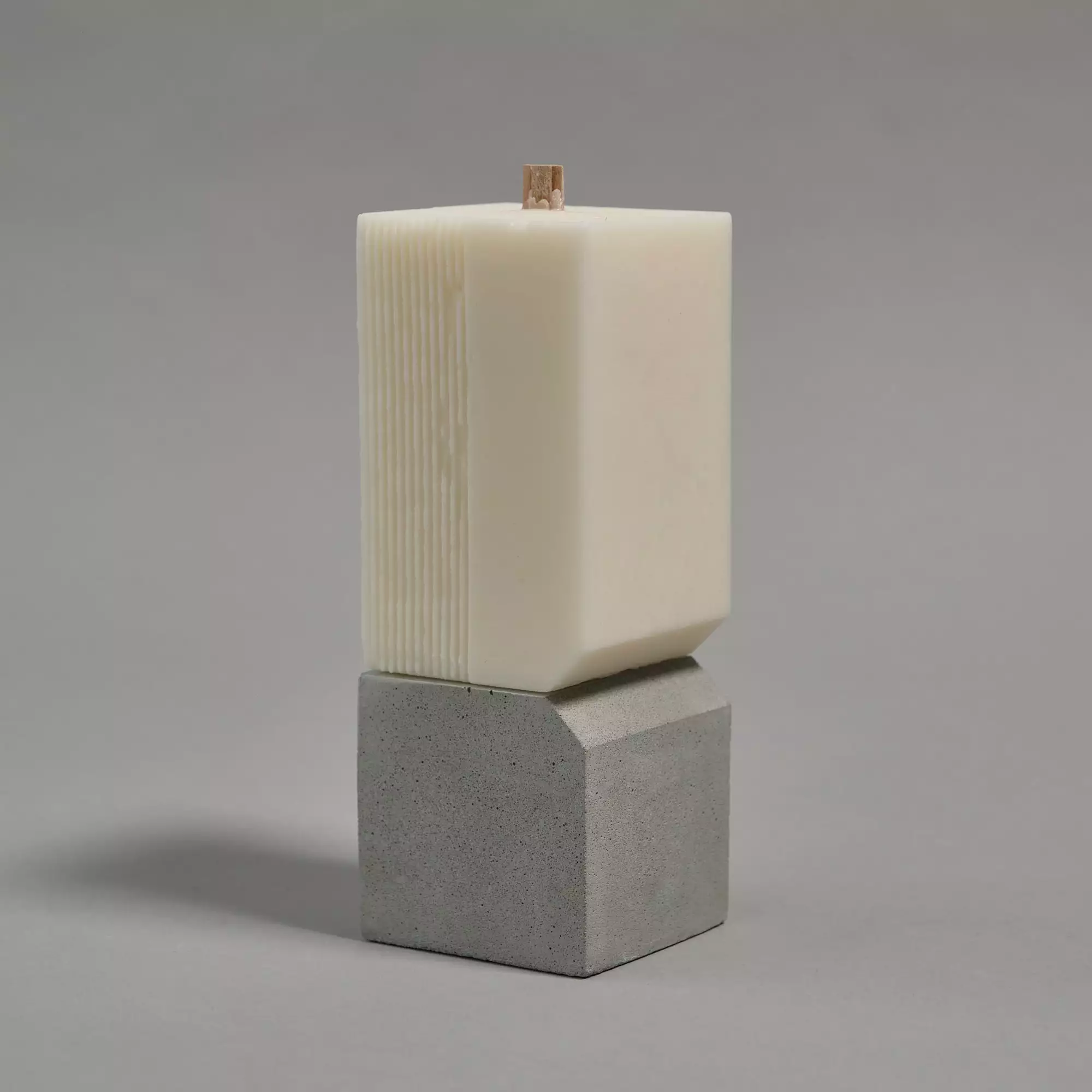 J A Everall T/a BRUTWAX Monolith Candle By BRUTWAX 3 J A Everall T/a BRUTWAX Monolith Candle By BRUTWAX