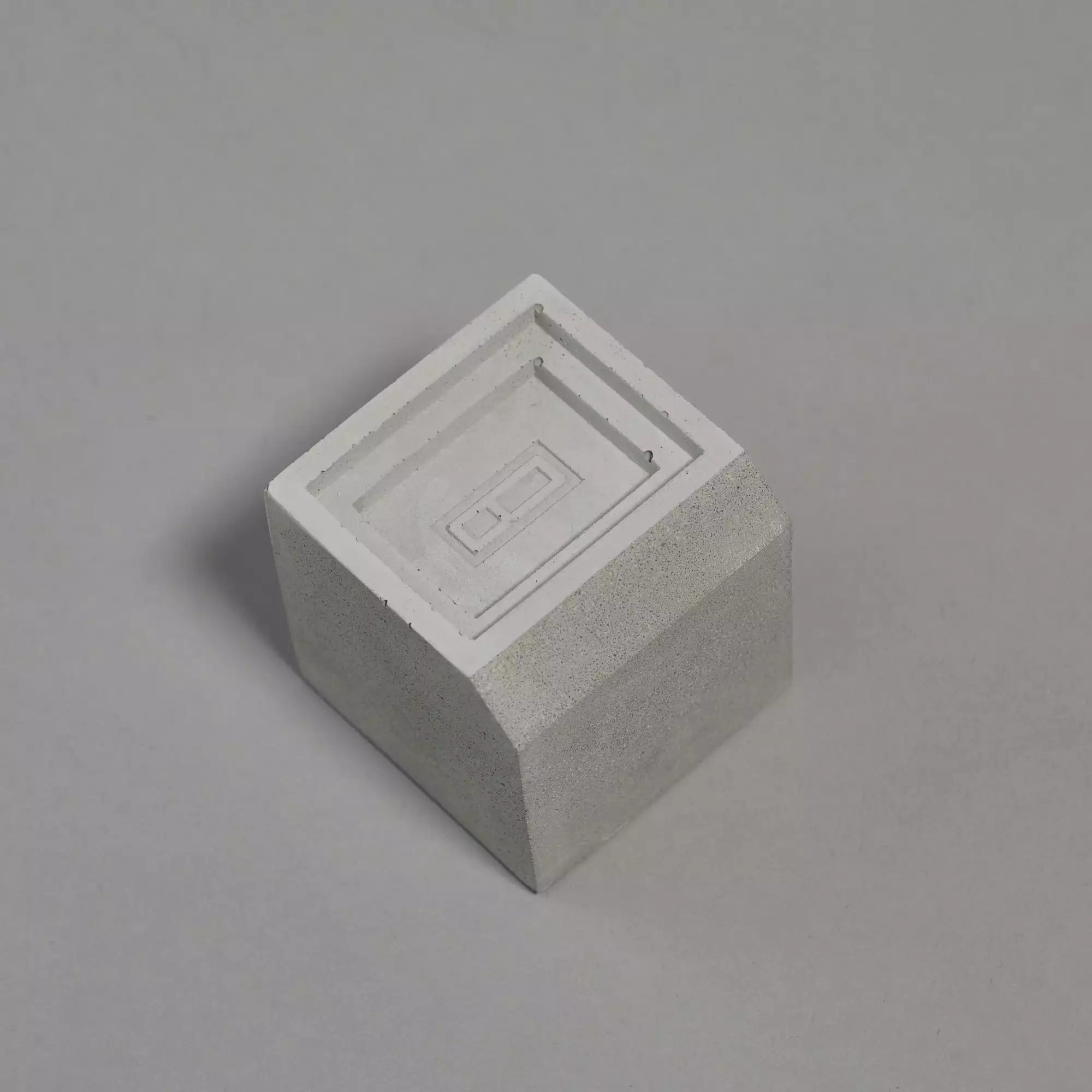 J A Everall T/a BRUTWAX Monolith Candle By BRUTWAX 5 J A Everall T/a BRUTWAX Monolith Candle By BRUTWAX - Image 3